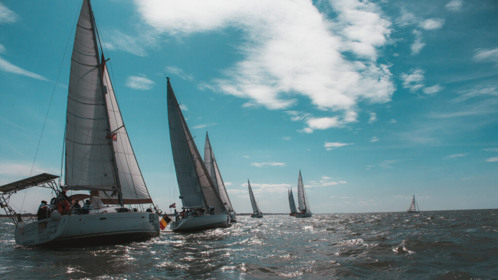 Fun Sail Events sailing boat teambuilding coaching Nieuport Ostend regatta competition